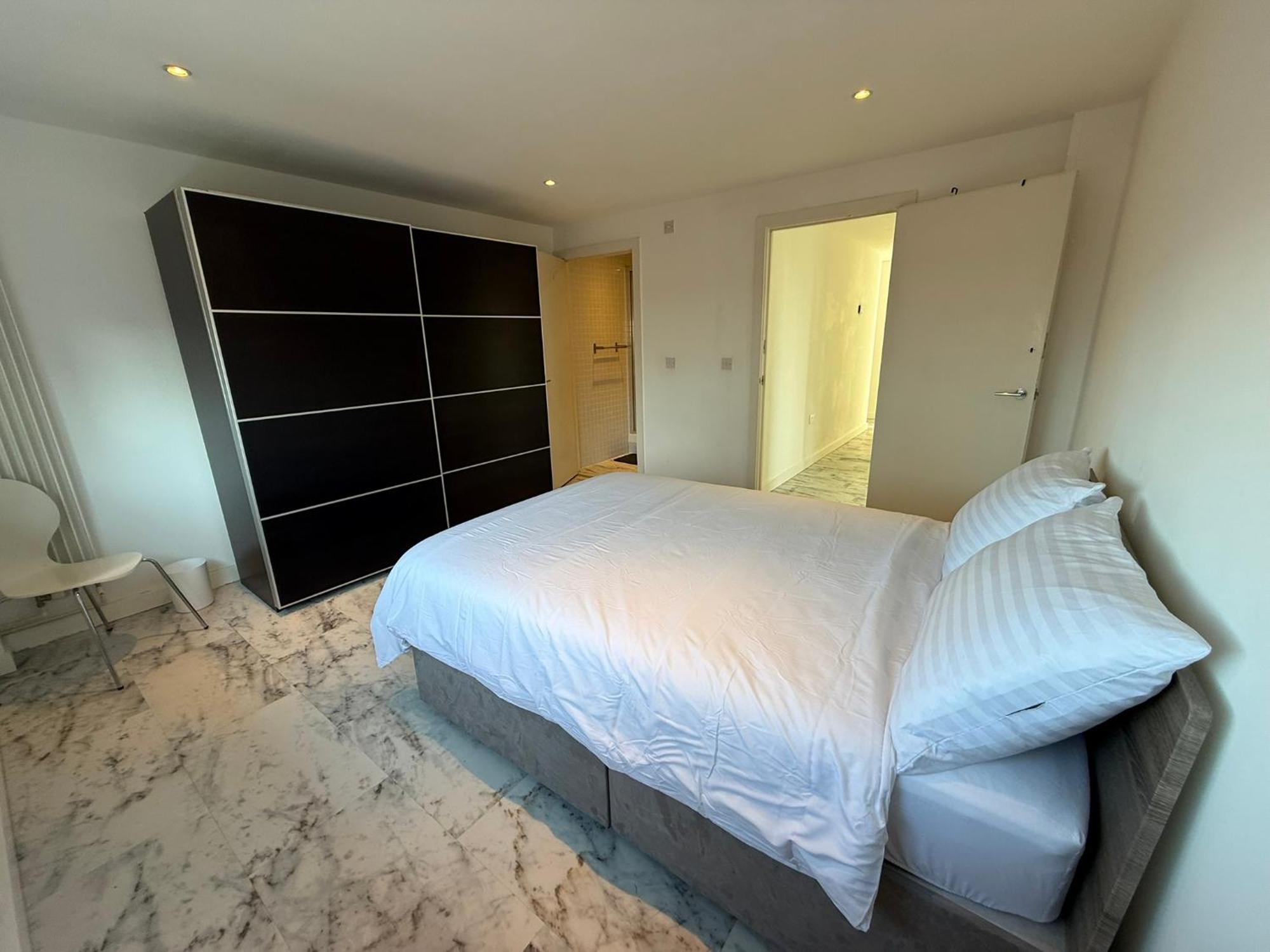 Entire Flat With 2X Bedrooms, 2X Bathrooms And A Big Living Room In The Olympic Park And Westfield At Stratford 5* London