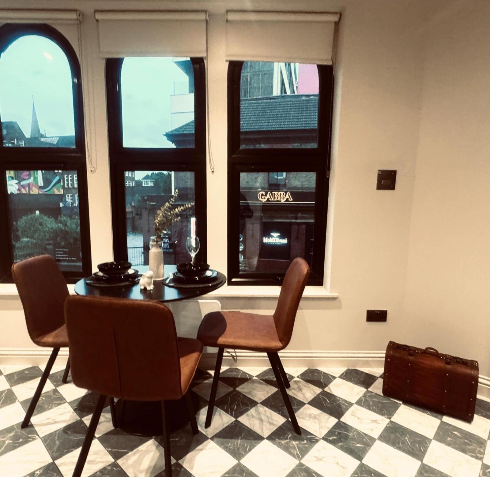 99 Apartment, Trendy Location Apartment *