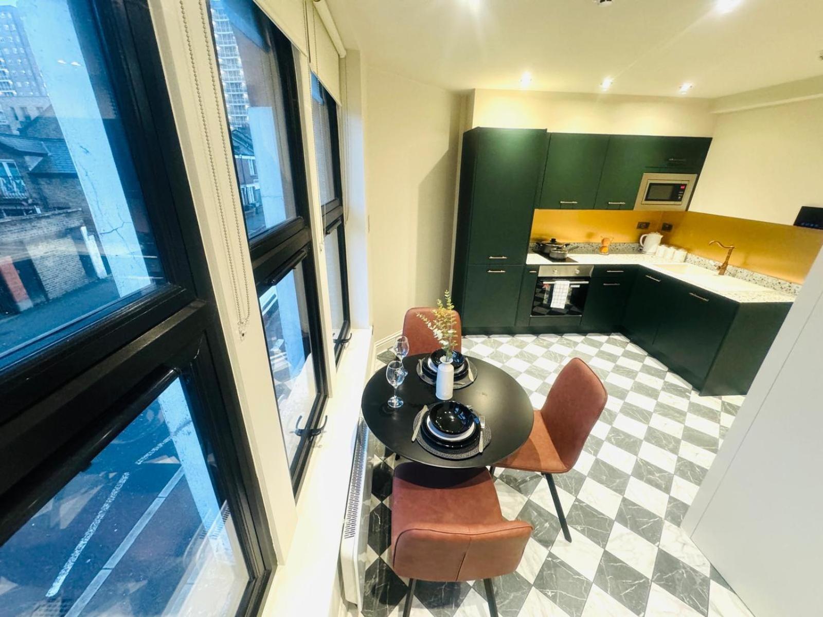 99 Apartment, Trendy Location
