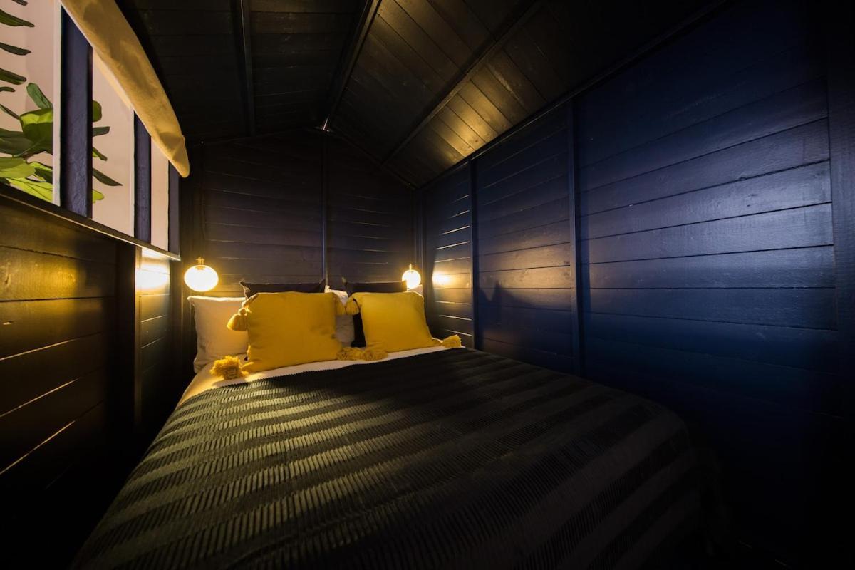Leilighet Loft W 100inch Cinema, Premium Mattress & Hammock, By The Design Traveller *