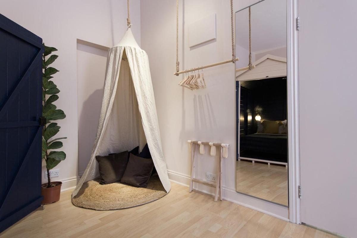 Leilighet Loft W 100inch Cinema, Premium Mattress & Hammock, By The Design Traveller