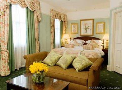 The Academy - Small Luxury Of The World Hotell