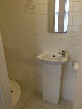Metro Bed & Breakfast 3*