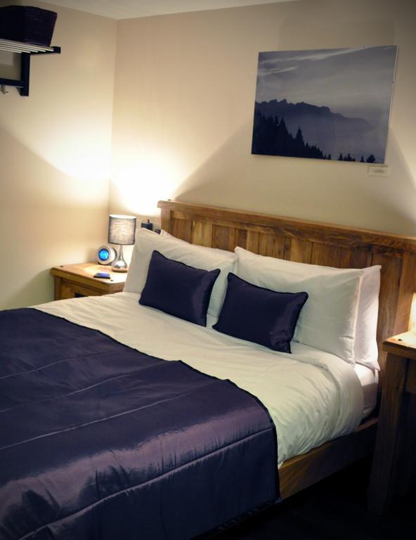 Avo Hotell