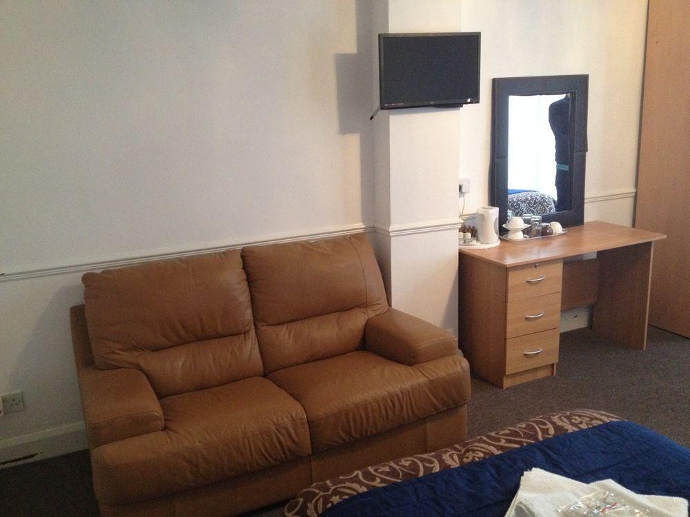 Bed & Breakfast Metro 3*