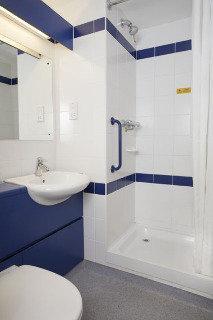 Travelodge Battersea Hotel 2*