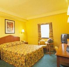 Travelodge Kings Cross Royal Scott Hotel 3*