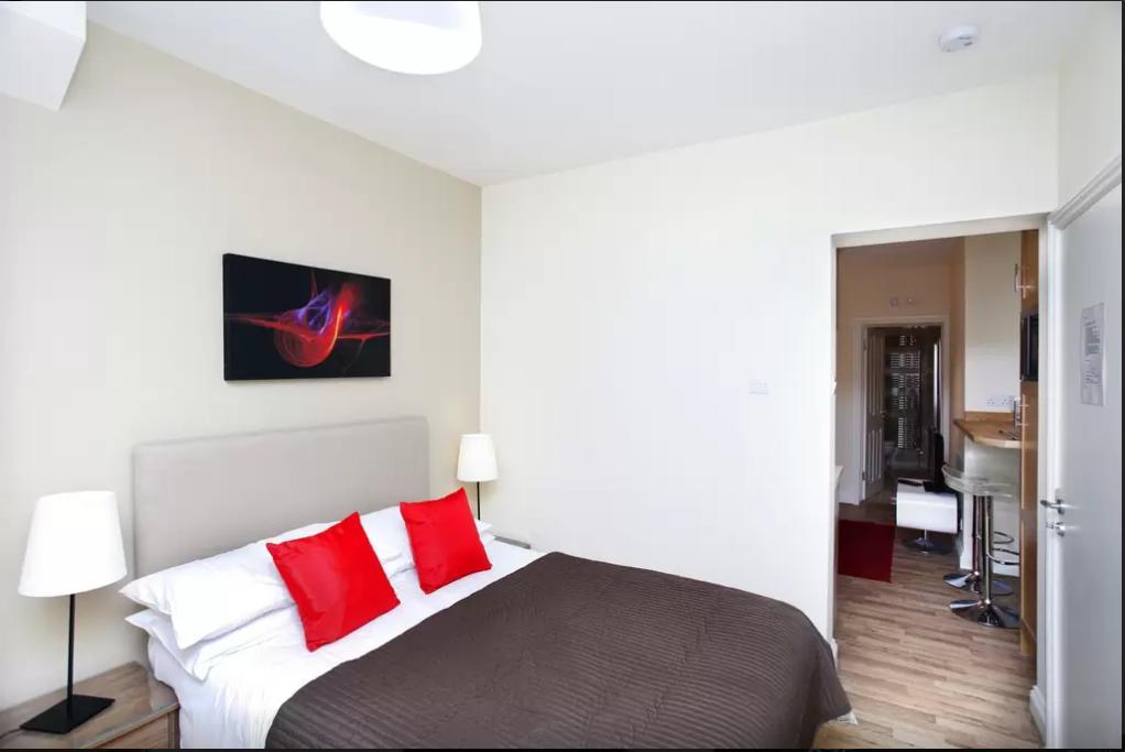 Apartment Shq *