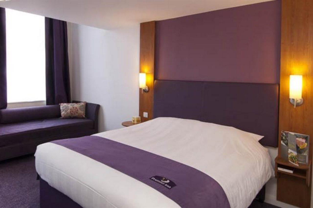 Premier Hotel 2*
