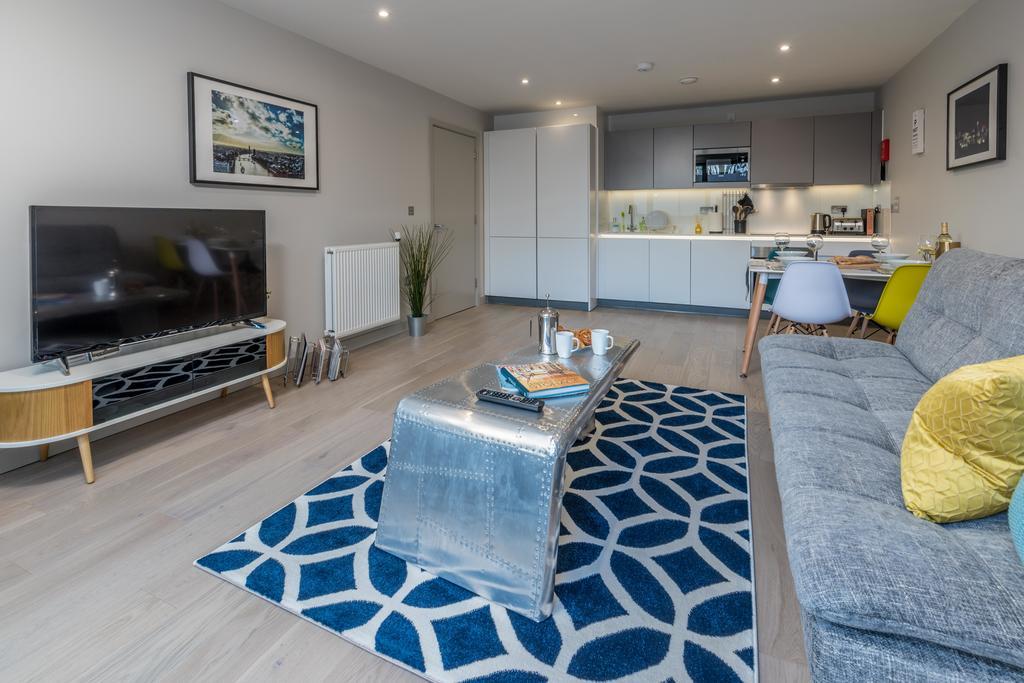 Esquire Margil Apartment *
