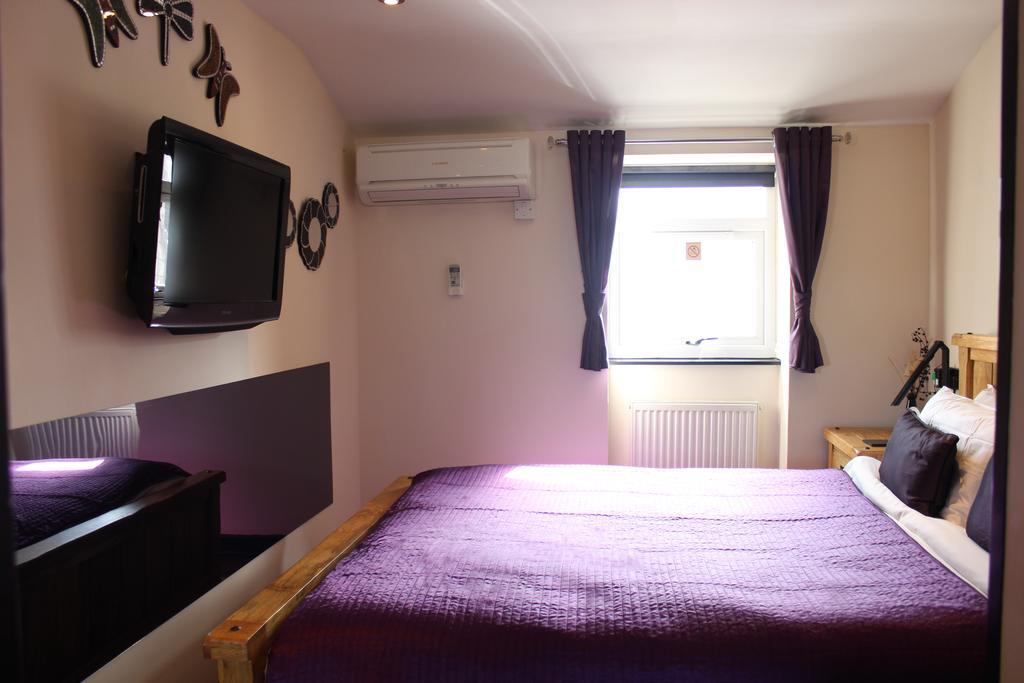 Avo Hotell