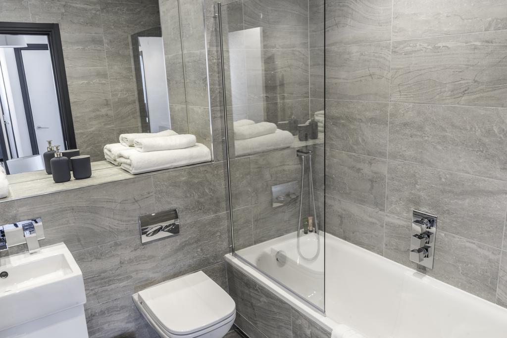 Apartment Aldgate London