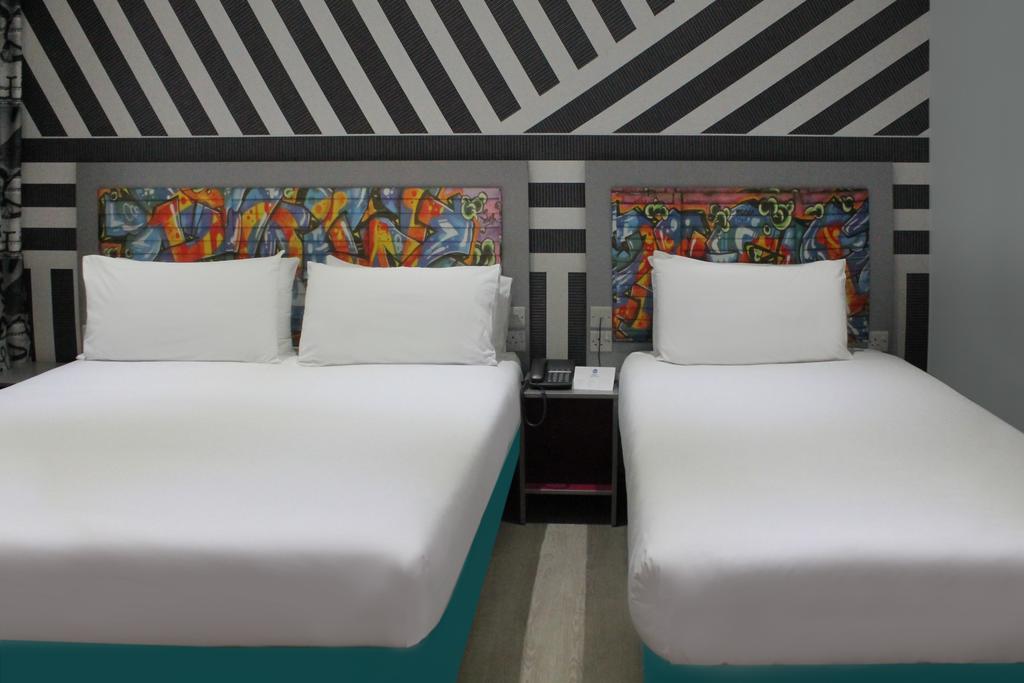 Western Peckham 3* London