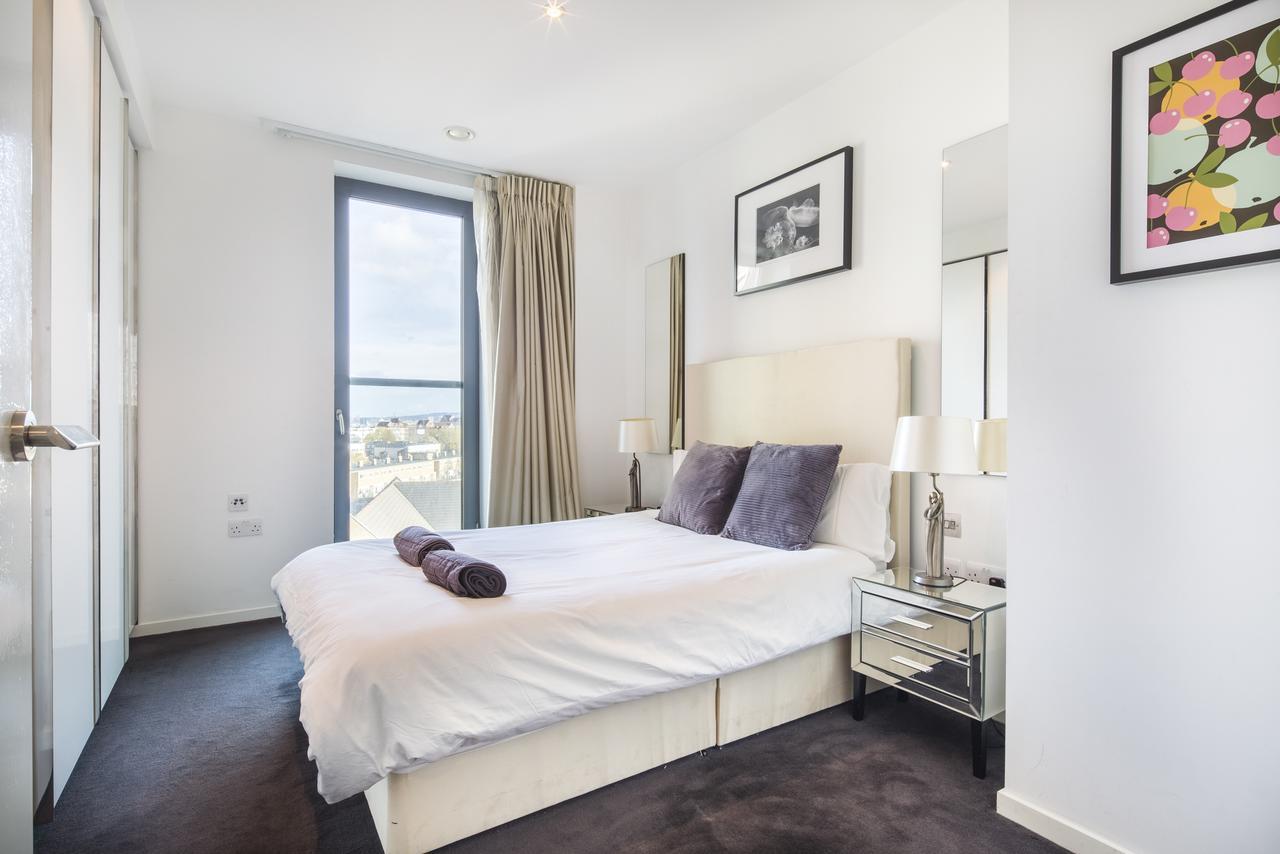 Prime - Canary Wharf Apartment London