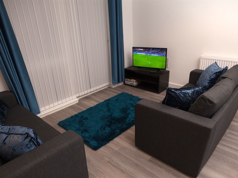 In2 Apartment London
