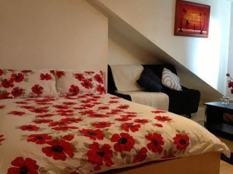 Leslie Road Apartamento