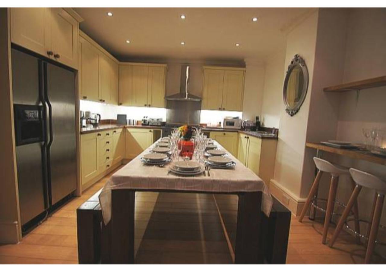 Piccadilly Circus Apartment