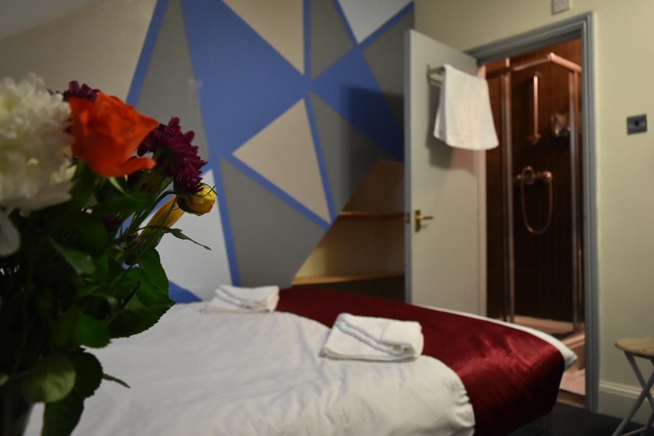 Olympus Nirvana Hotell 2*