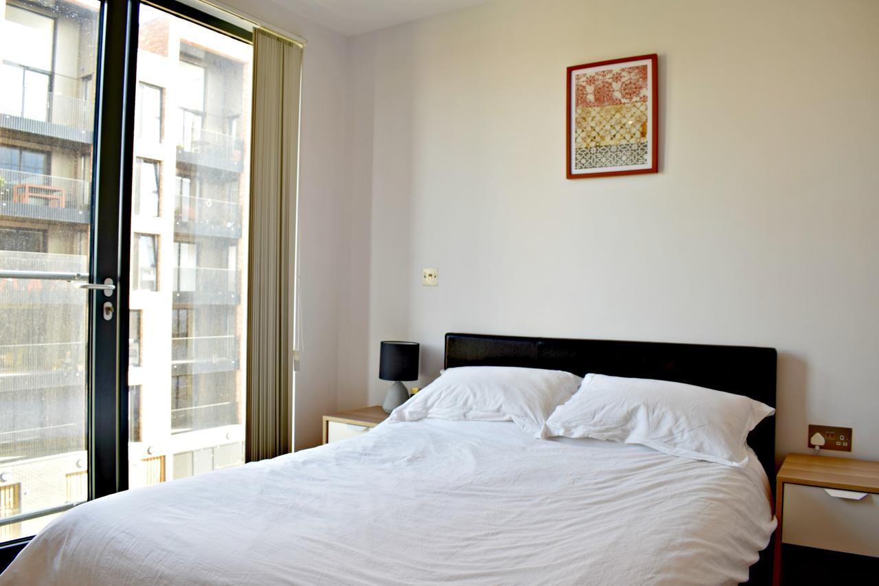 Modern 2 Bedroom Next To Olympic Park Apartamento