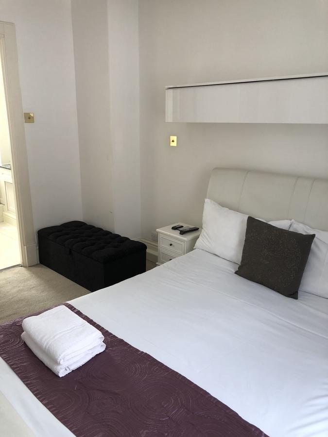 Piccadilly Circus Apartment