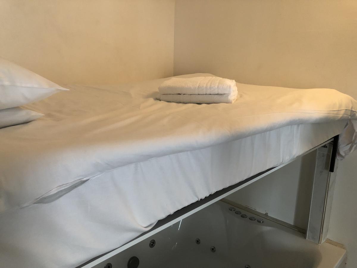 Piccadilly Circus Apartment