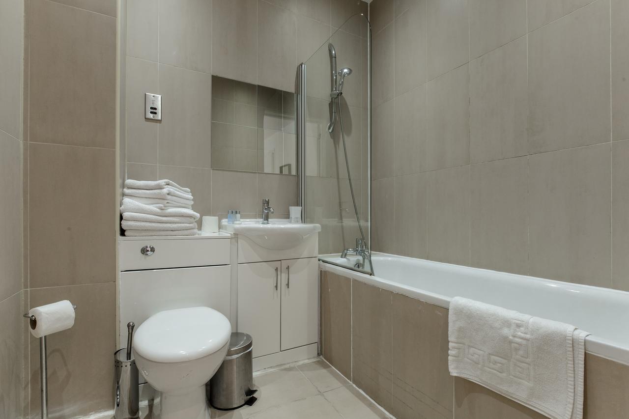 Aldgate Apartment