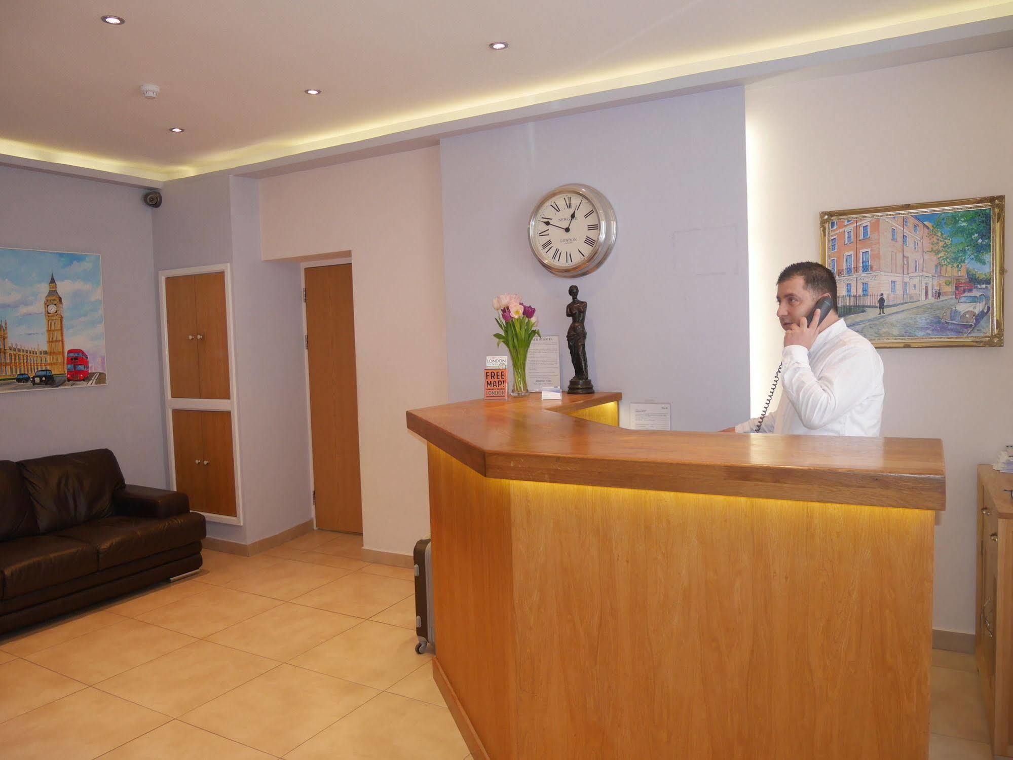 Hotel Pacific