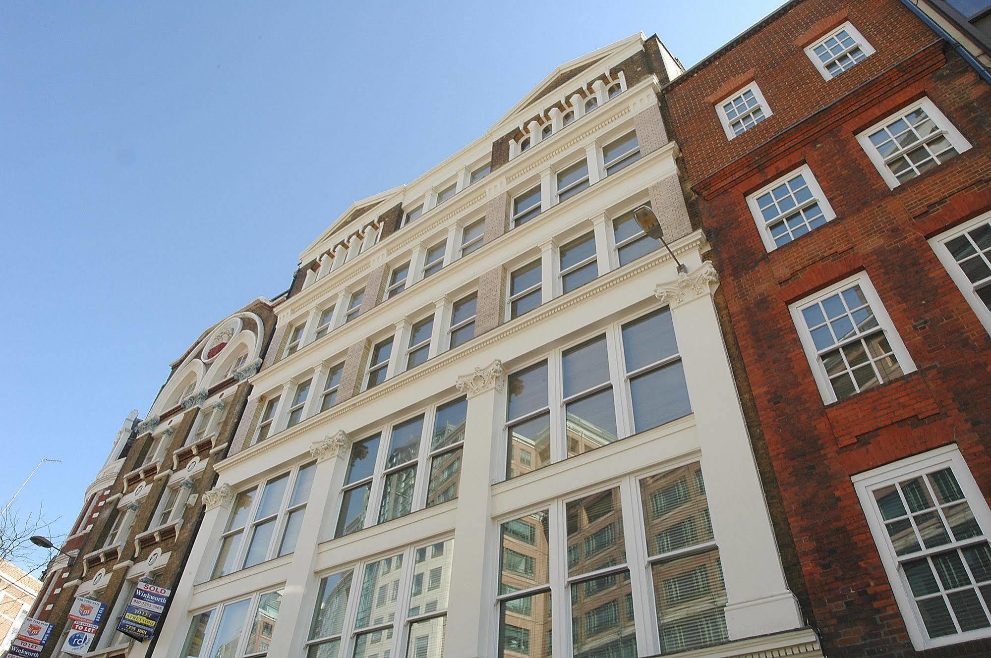 196 Bishopsgate Apartment London