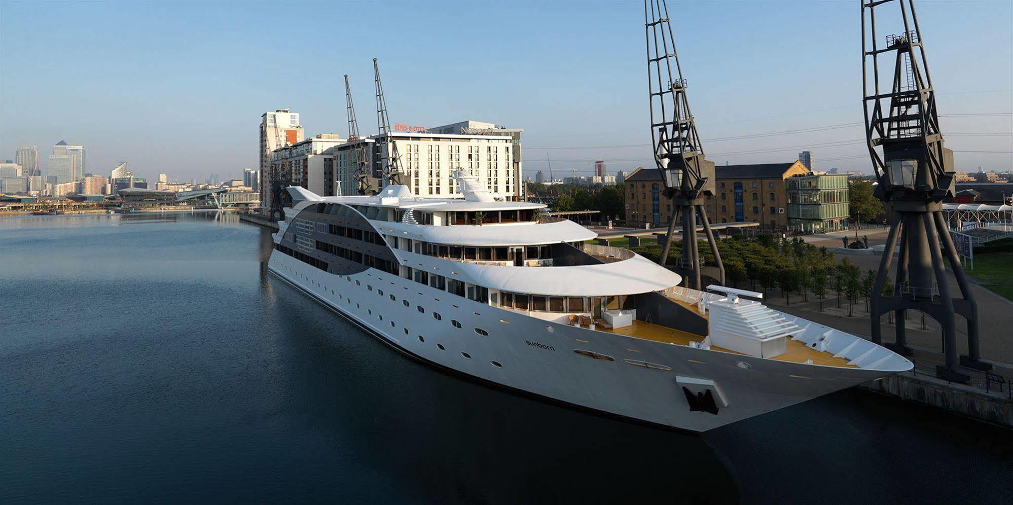 Sunborn Yacht 4*