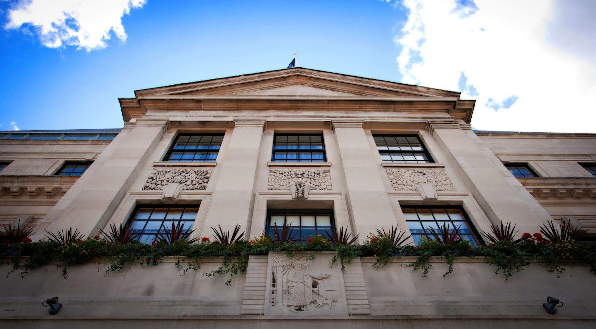 Town Hall - Shoreditch London