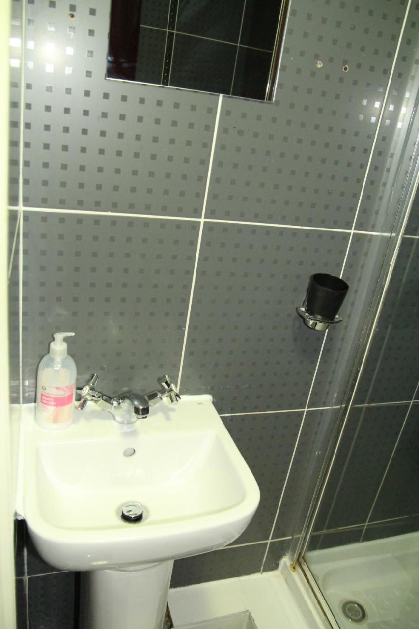 Olympus Nirvana Hotell 2*