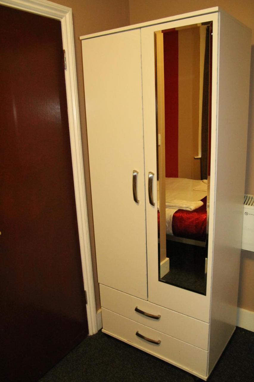 Olympus Nirvana Hotell 2*