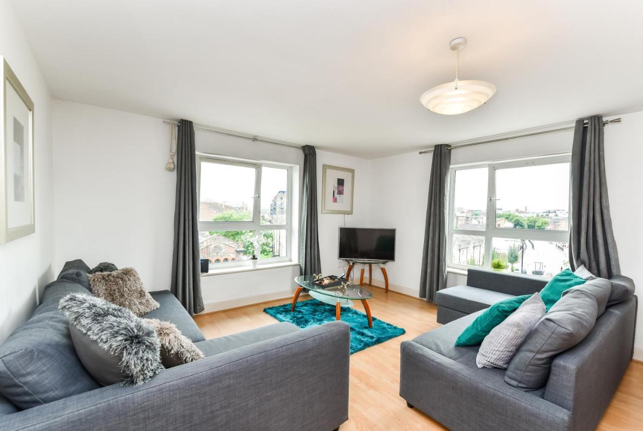 Cribextra E14 Apartment London