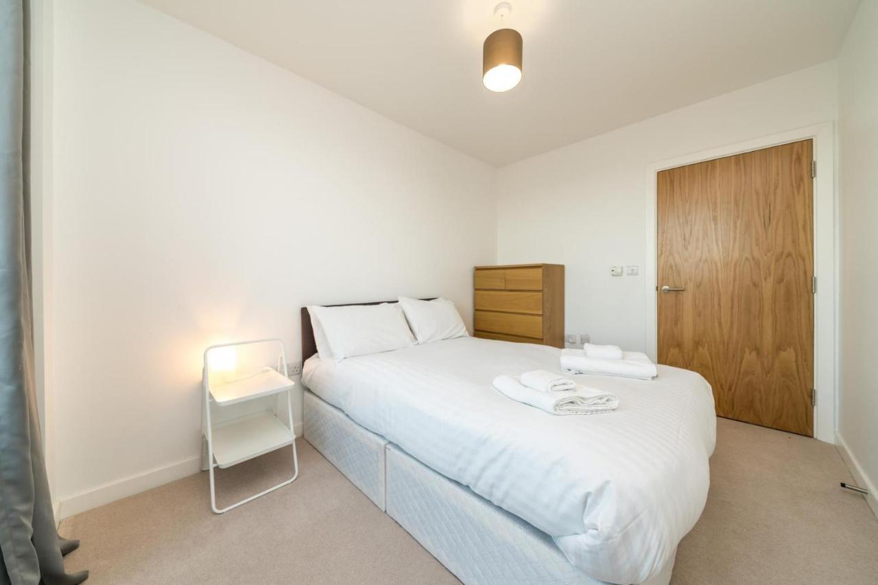 New 2bd Flat 4mins To Excel Centre Fast City Links London