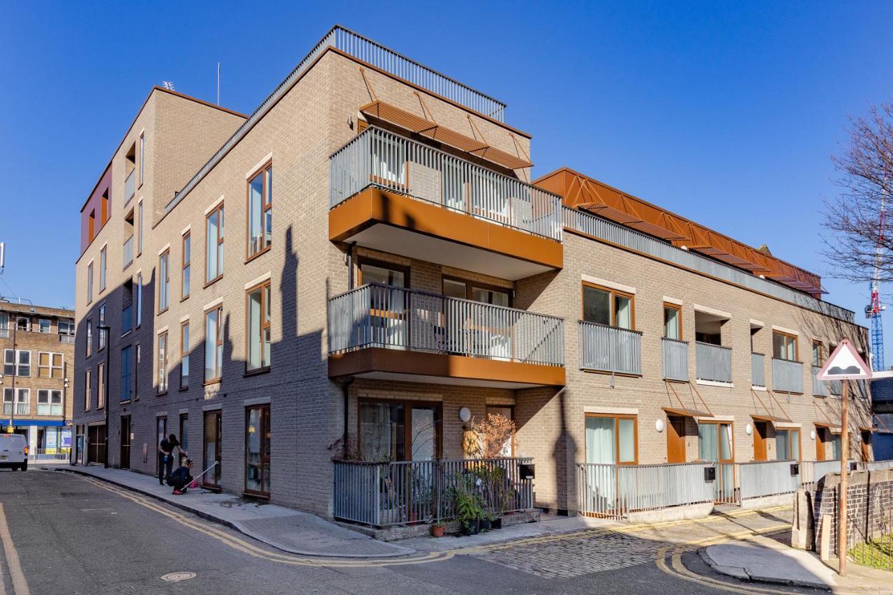 Modern Close To Colombia Road Market London