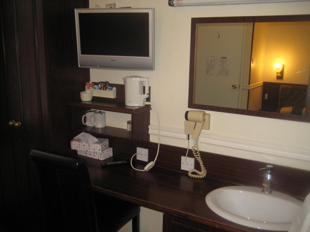 Hotel Hallam London