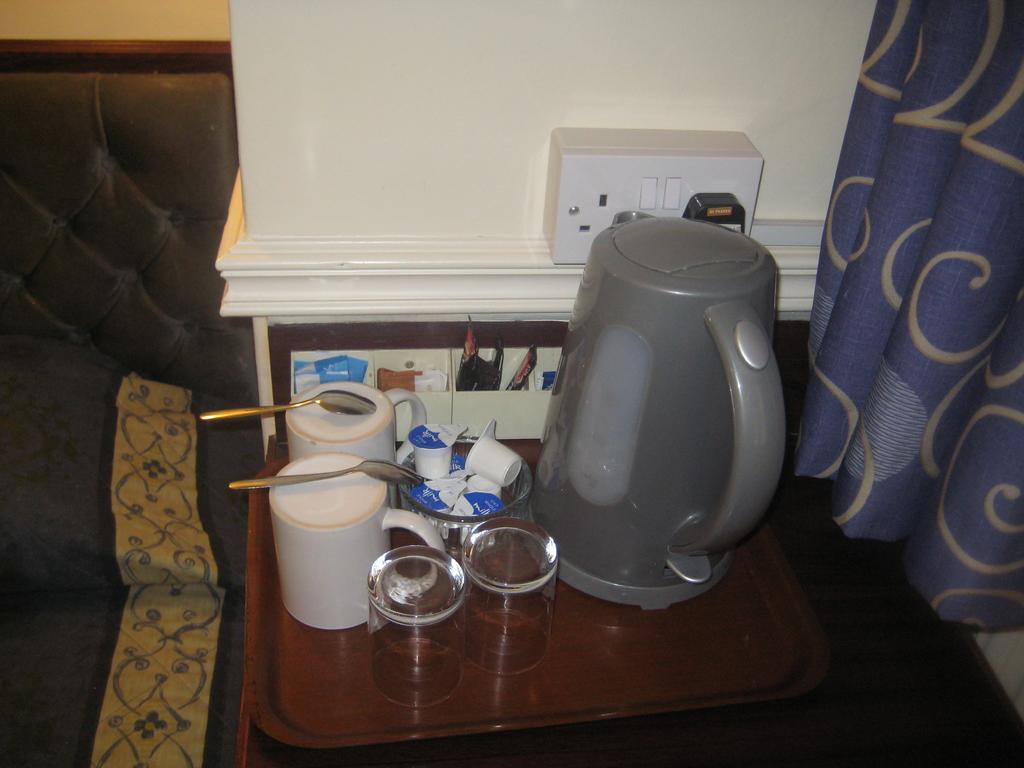 Hallam Hotel