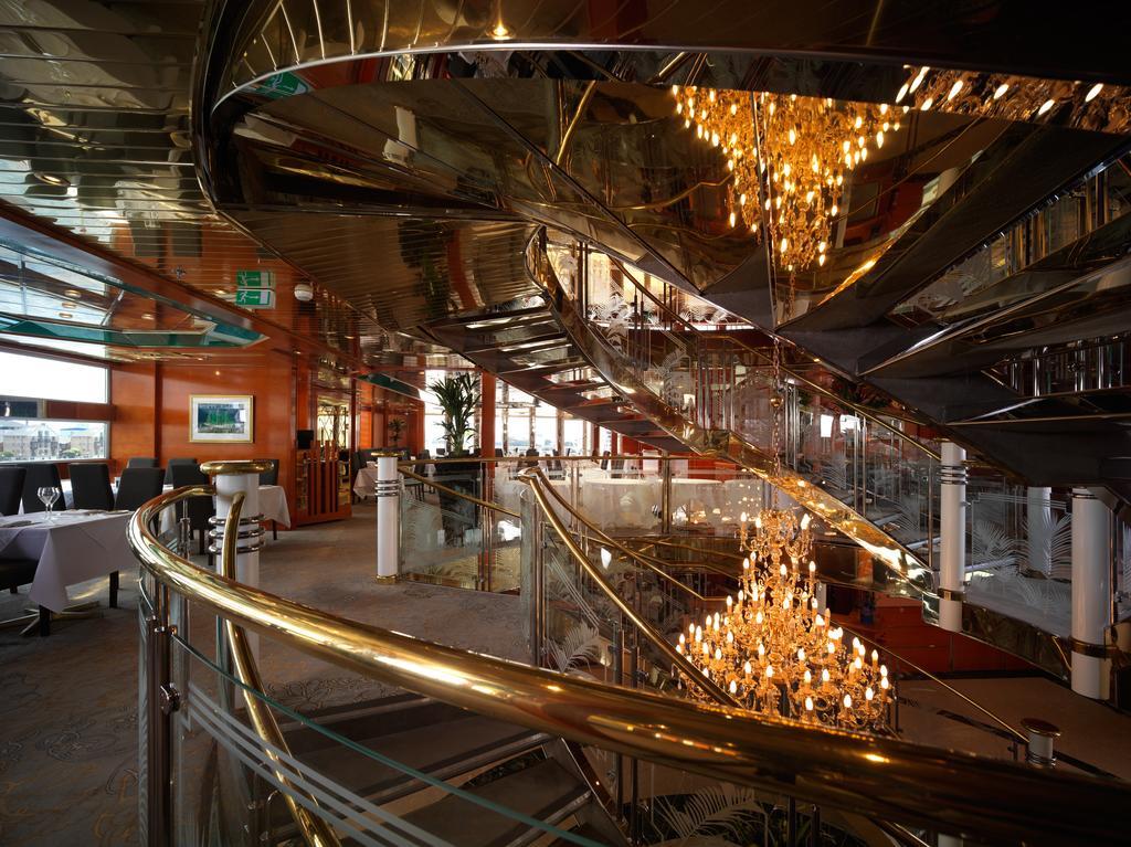 Sunborn Yacht London