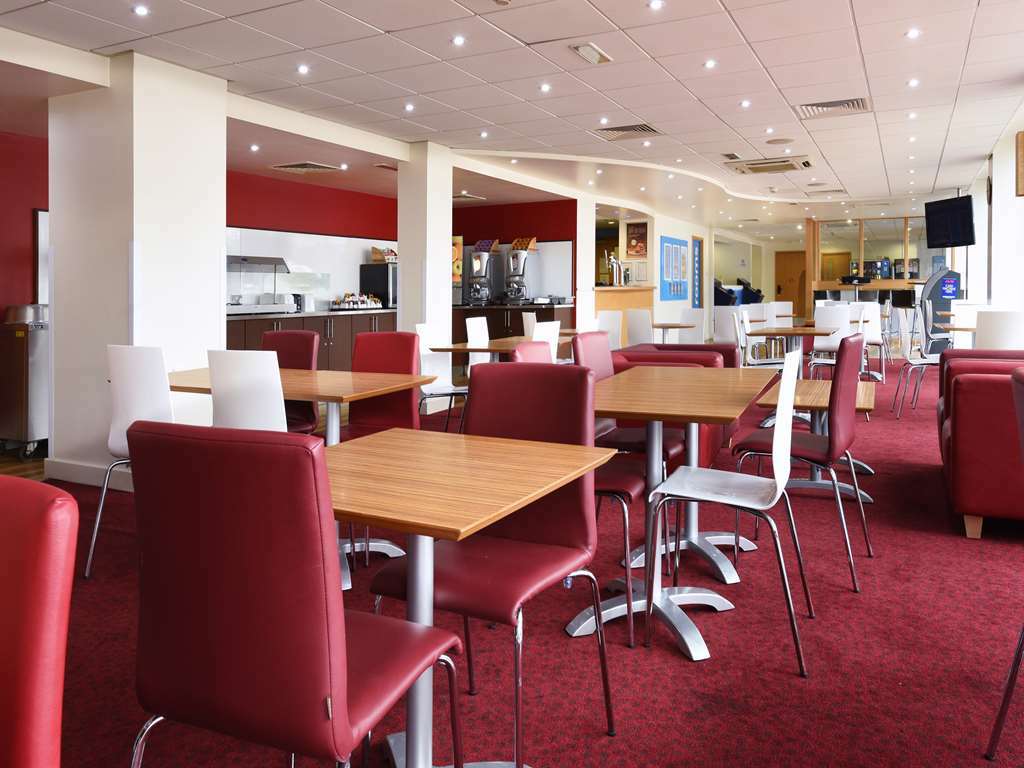 Travelodge Airport London