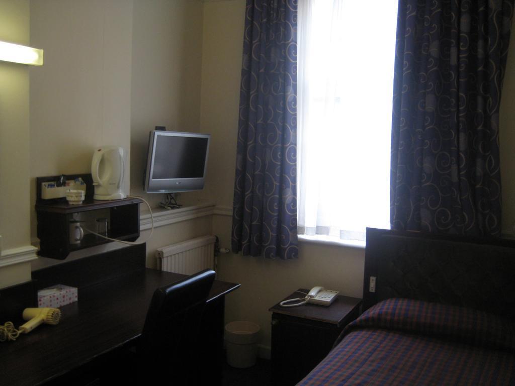 Hallam Hotel London