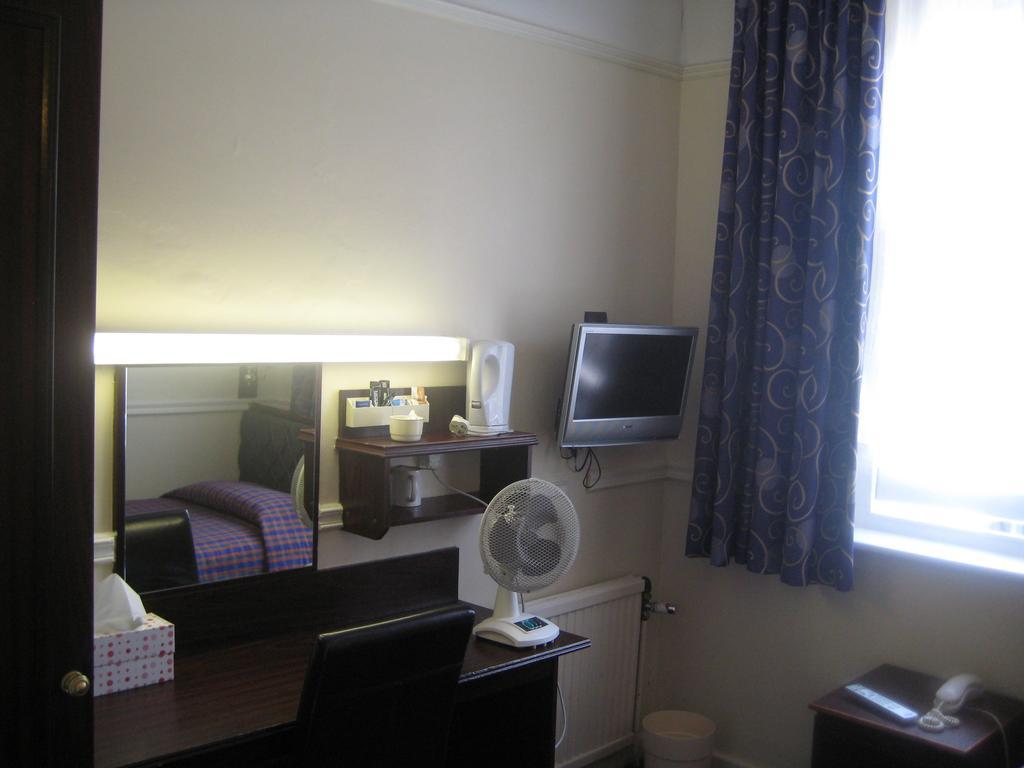 Hotel Hallam London