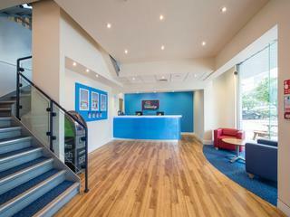 Hampton By Hilton Docklands Hotell 3*