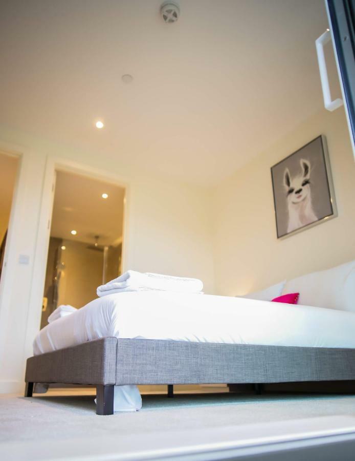 Thames View 2 Bed With Balcony * London