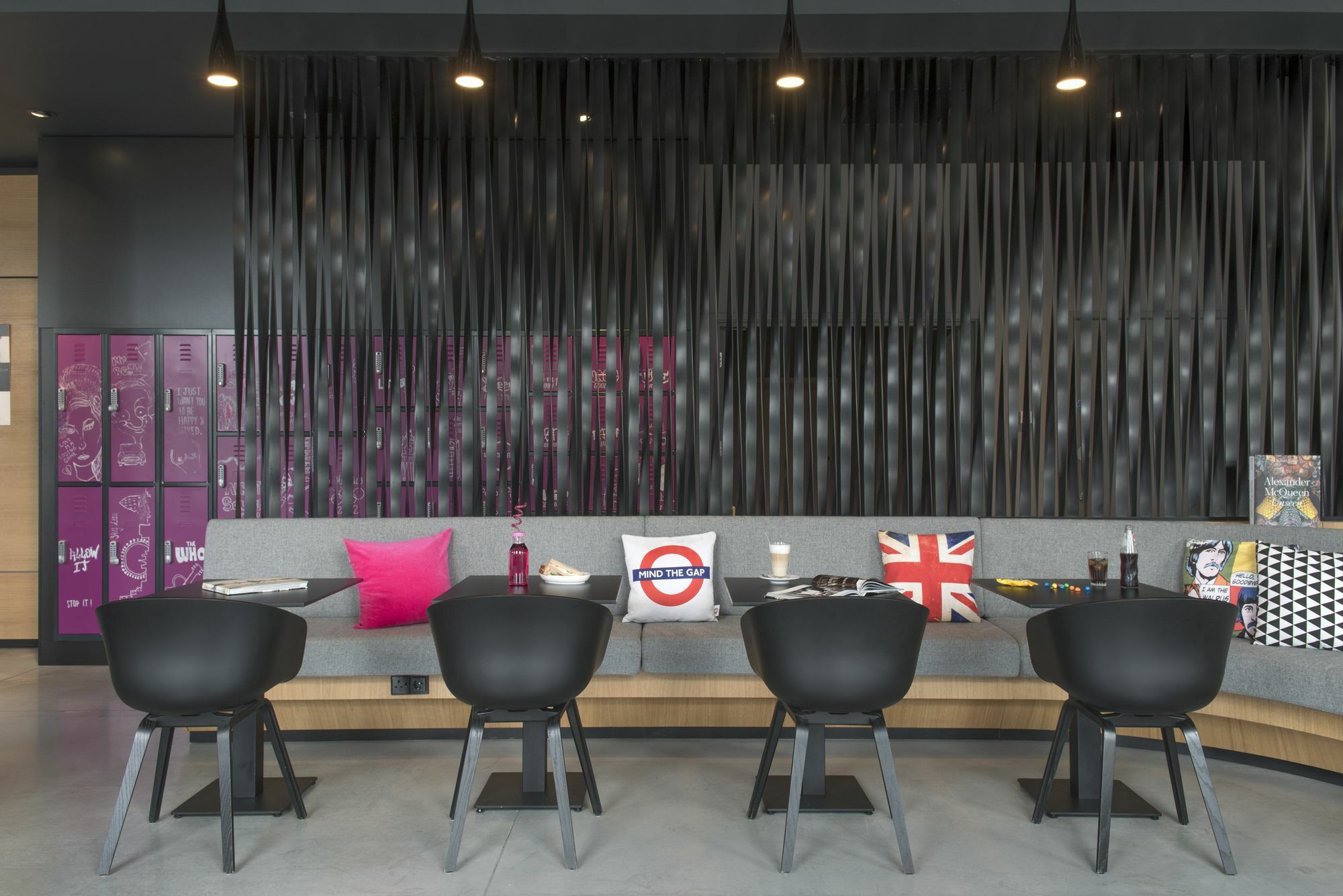 Moxy Excel Hotell 4*
