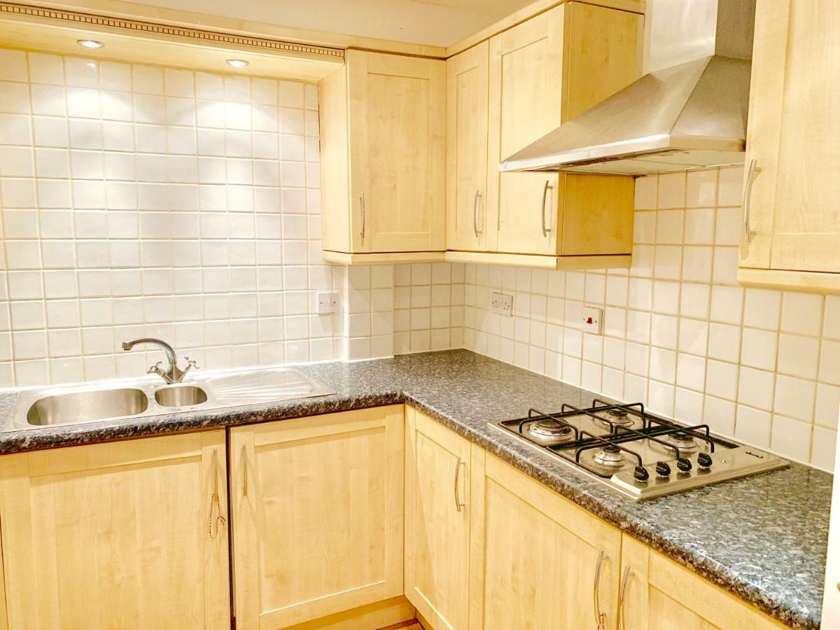 Apartamento 2 Bedrooms Modern Apartment, Full Kitchen, 5 Minutes Tube Station