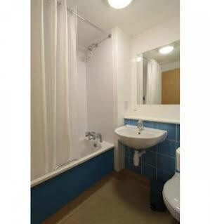 Hotel Travelodge Airport London
