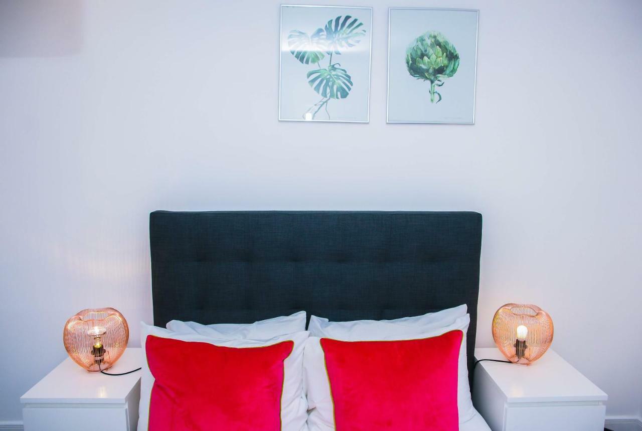 Superior 2 Bedroom * London
