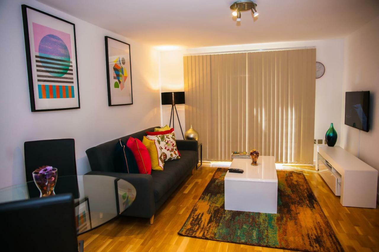 Superior 2 Bedroom Apartment *