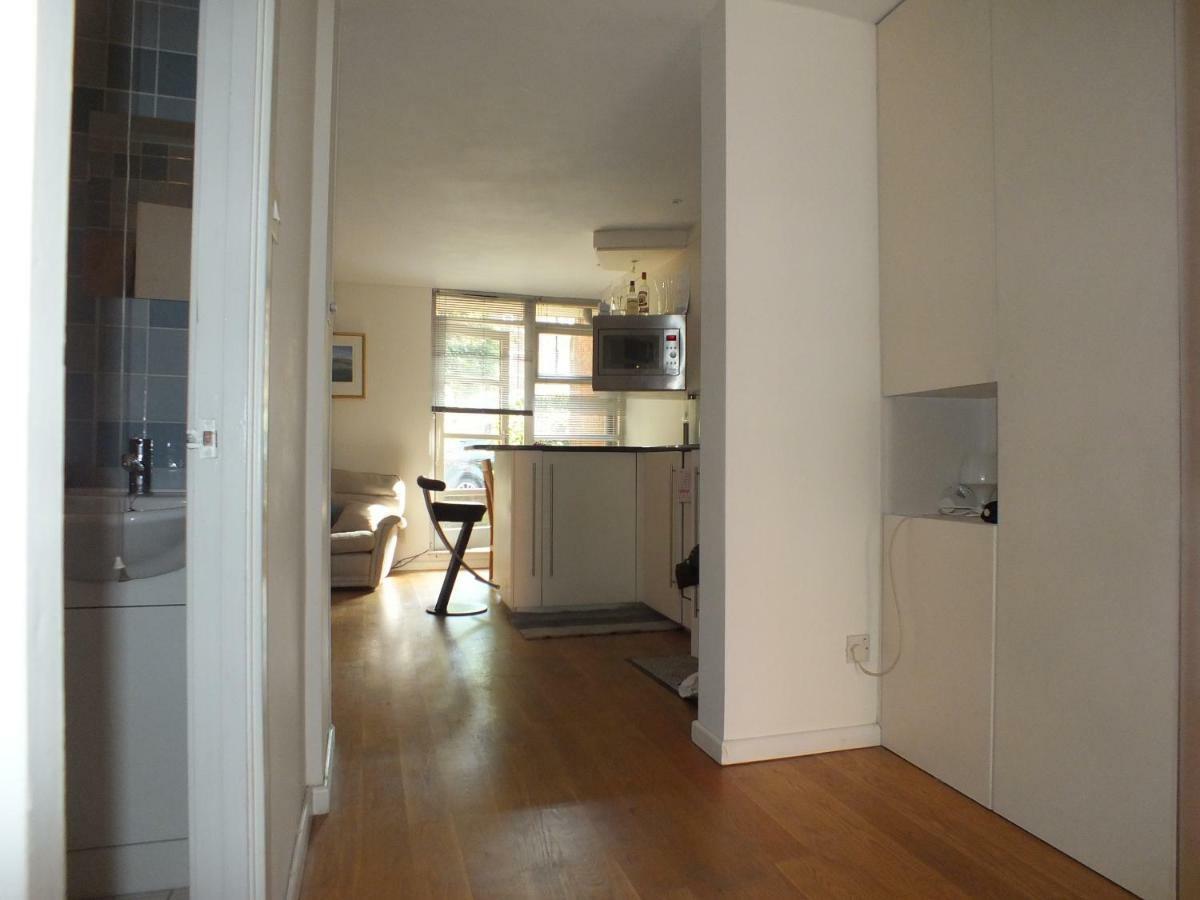 Rotherhithe Near Park And River * London