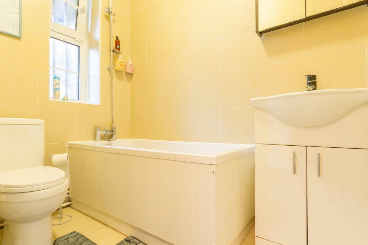 The Hideaway In London Apartment *